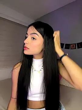 Snapshot of Sammy_pink chatting on November 7, 12:43 am Sammy pink online show from November 7, 12:43 am