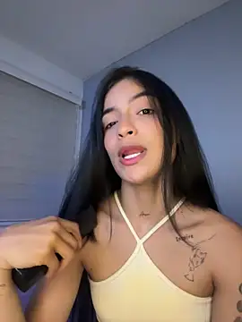 Snapshot of Sammy_pink chatting on June 15, 11:18 pm Sammy pink online show from June 15, 11:18 pm