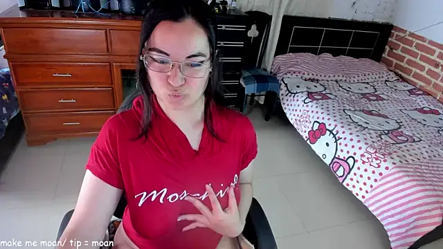 jessicajons9 online show from December 16, 8:48 pm