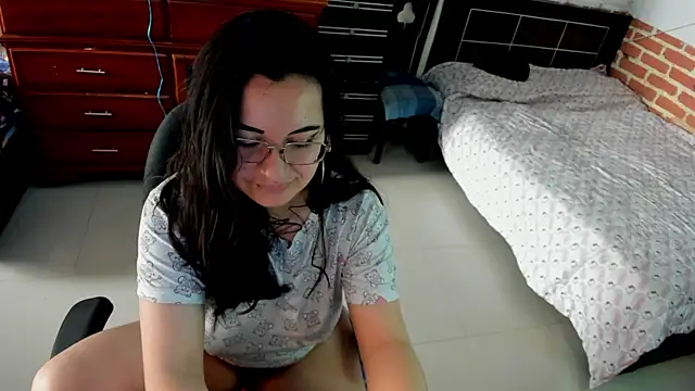 jessicajons9 online show from January 21, 9:15 pm