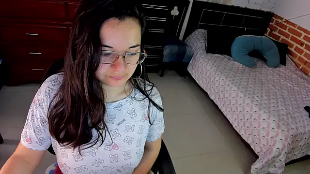 jessicajons9 online show from January 29, 2:32 pm