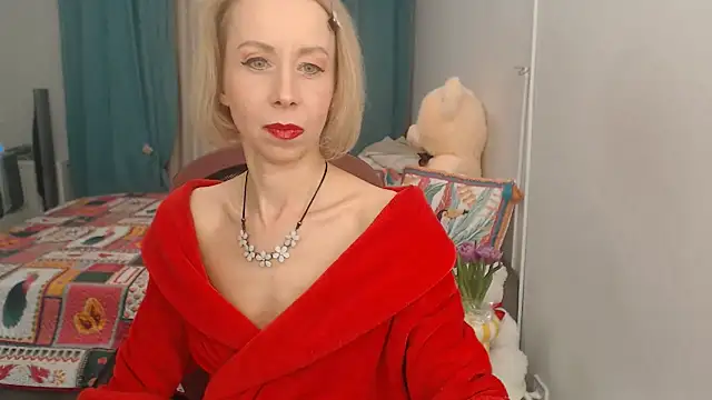 LuxuryNika online show from February 15, 3:50 pm