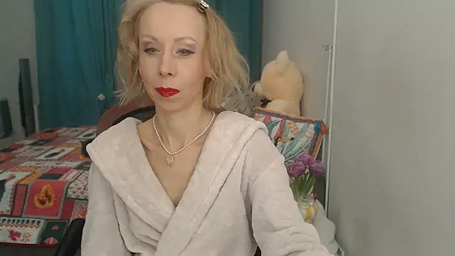 LuxuryNika online show from February 17, 2:59 pm