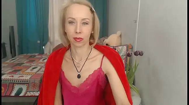 LuxuryNika online show from March 18, 2:37 pm