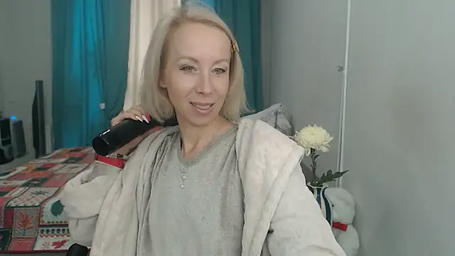 Snapshot of LuxuryNika chatting on September 29, 10:31 am LuxuryNika online show from September 29, 10:31 am