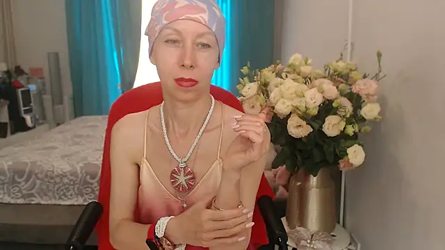 LuxuryNika online show from July 20, 10:39 am