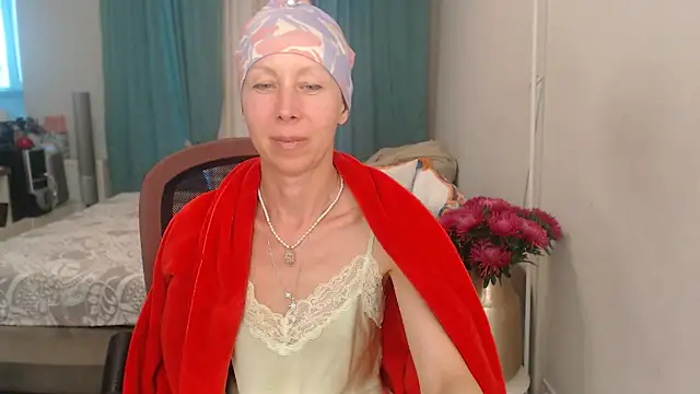 LuxuryNika online show from July 28, 6:20 pm