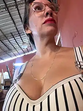 Snapshot of Gatitacarlita chatting on March 12, 11:49 am Gatitacarlita online show from March 12, 11:49 am