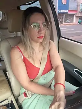 Snapshot of Gatitacarlita chatting on March 16, 10:19 am Gatitacarlita online show from March 16, 10:19 am