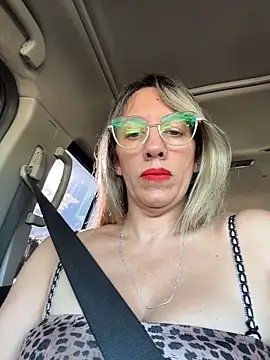 Snapshot of Gatitacarlita chatting on April 3, 7:56 pm Gatitacarlita online show from April 3, 7:56 pm