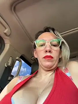 Snapshot of Gatitacarlita chatting on April 5, 4:37 pm Gatitacarlita online show from April 5, 4:37 pm