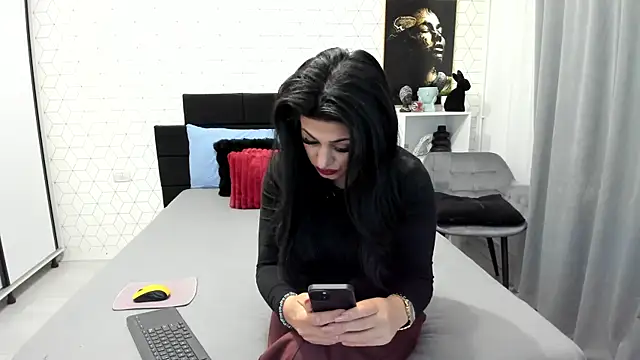 Snapshot of Heidix chatting on April 7, 3:07 am Heidix online show from April 7, 3:07 am