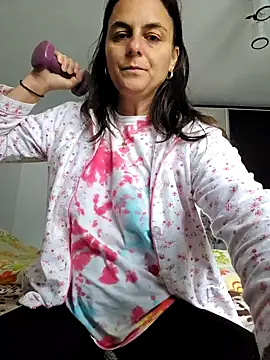 Snapshot of IsabelleCraft chatting on October 16, 10:05 am IsabelleCraft online show from October 16, 10:05 am