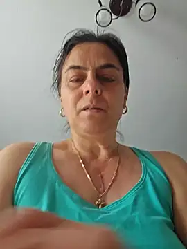 Snapshot of IsabelleCraft chatting on October 28, 9:57 am IsabelleCraft online show from October 28, 9:57 am