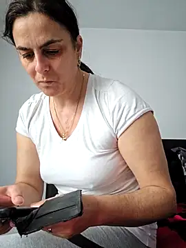 IsabelleCraft online show from February 21, 8:26 am