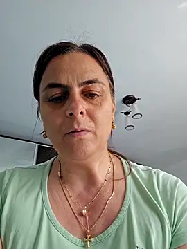 Snapshot of IsabelleCraft chatting on May 23, 9:13 am IsabelleCraft online show from May 23, 9:13 am