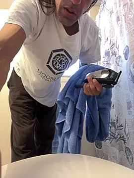 Snapshot of honneymel chatting on March 10, 8:47 pm honneymel online show from March 10, 8:47 pm