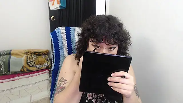 Smoke trip Alicia online show from February 7, 2:32 pm