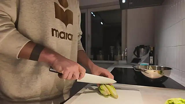 Snapshot of Jayjay1999x chatting on March 14, 7:44 pm Jayjay1999x online show from March 14, 7:44 pm