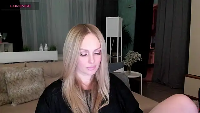 Snapshot of Libby_Nora chatting on February 4, 3:04 pm Libby Nora online show from February 4, 3:04 pm