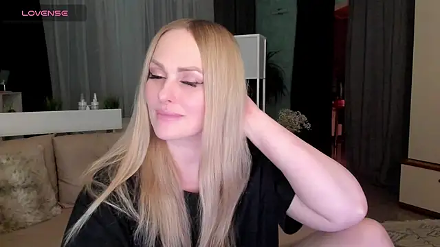 Snapshot of Libby_Nora chatting on February 5, 3:52 pm Libby Nora online show from February 5, 3:52 pm