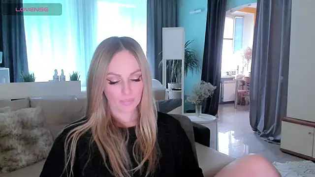 Snapshot of Libby_Nora chatting on February 27, 12:45 pm Libby Nora online show from February 27, 12:45 pm