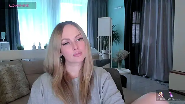 Snapshot of Libby_Nora chatting on March 1, 8:02 am Libby Nora online show from March 1, 8:02 am