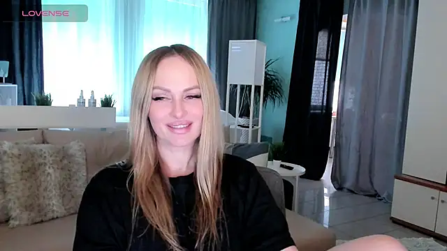 Snapshot of Libby_Nora chatting on March 3, 12:48 pm Libby Nora online show from March 3, 12:48 pm