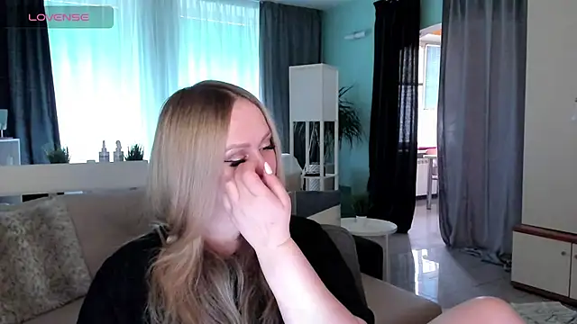 Snapshot of Libby_Nora chatting on March 5, 7:38 am Libby Nora online show from March 5, 7:38 am