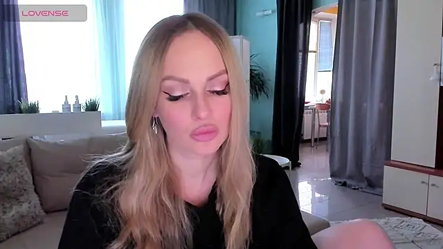 Snapshot of Libby_Nora chatting on March 14, 8:42 am Libby Nora online show from March 14, 8:42 am