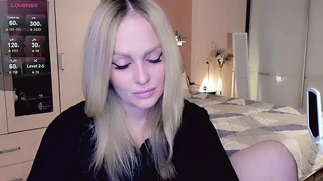 Snapshot of Libby_Nora chatting on October 24, 1:07 pm Libby Nora online show from October 24, 1:07 pm