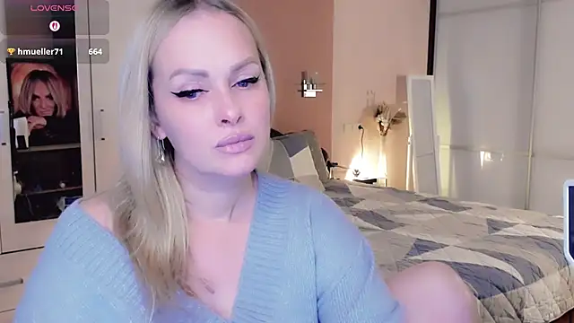 Snapshot of Libby_Nora chatting on October 29, 10:28 am Libby Nora online show from October 29, 10:28 am