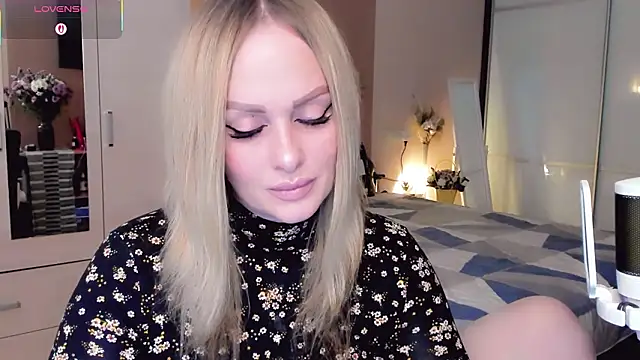 Libby Nora online show from January 15, 10:42 am