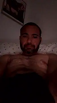 hottie212xh online show from December 9, 6:01 am