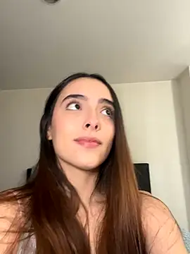 Snapshot of swrennn19 chatting on December 3, 6:17 pm swrennn19 online show from December 3, 6:17 pm