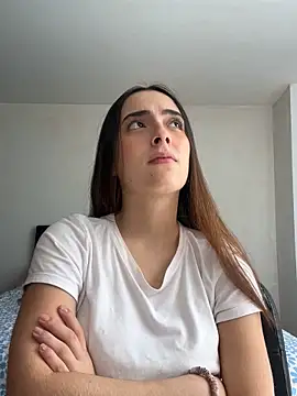 Snapshot of swrennn19 chatting on December 11, 4:20 pm swrennn19 online show from December 11, 4:20 pm