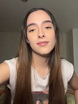 Snapshot of swrennn19 chatting on January 8, 7:13 pm swrennn19 online show from January 8, 7:13 pm