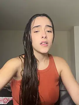 Snapshot of swrennn19 chatting on January 9, 7:29 pm swrennn19 online show from January 9, 7:29 pm