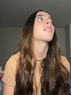 Snapshot of swrennn19 chatting on February 7, 7:06 pm swrennn19 online show from February 7, 7:06 pm