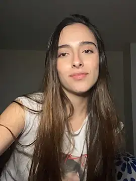 Snapshot of swrennn19 chatting on February 24, 11:30 pm swrennn19 online show from February 24, 11:30 pm