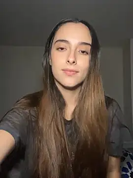 Snapshot of swrennn19 chatting on February 27, 11:04 pm swrennn19 online show from February 27, 11:04 pm