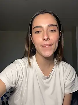 Snapshot of swrennn19 chatting on March 17, 11:00 pm swrennn19 online show from March 17, 11:00 pm