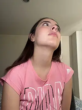 Snapshot of swrennn19 chatting on March 22, 3:53 pm swrennn19 online show from March 22, 3:53 pm