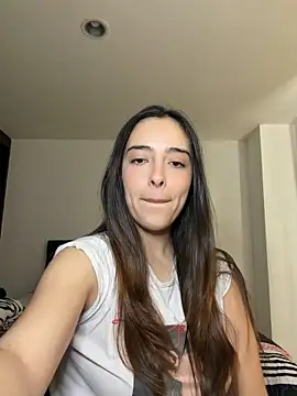 Snapshot of swrennn19 chatting on October 25, 3:51 pm swrennn19 online show from October 25, 3:51 pm