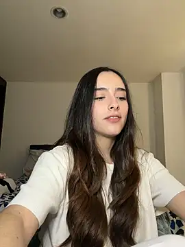 Snapshot of swrennn19 chatting on October 26, 6:14 pm swrennn19 online show from October 26, 6:14 pm