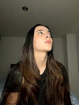 Snapshot of swrennn19 chatting on November 3, 7:04 pm swrennn19 online show from November 3, 7:04 pm