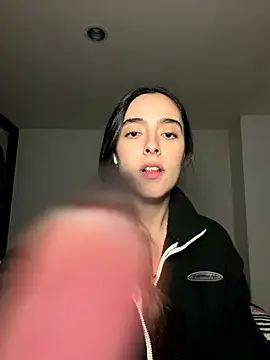 Snapshot of swrennn19 chatting on December 2, 10:49 pm swrennn19 online show from December 2, 10:49 pm