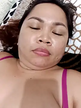 XXLorie 02 online show from February 1, 11:32 am