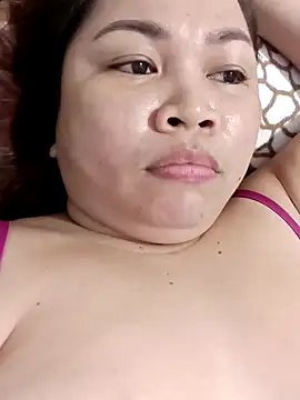 XXLorie 02 online show from February 3, 12:04 am