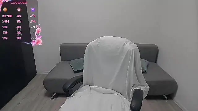 erikaerika online show from July 24, 7:17 am